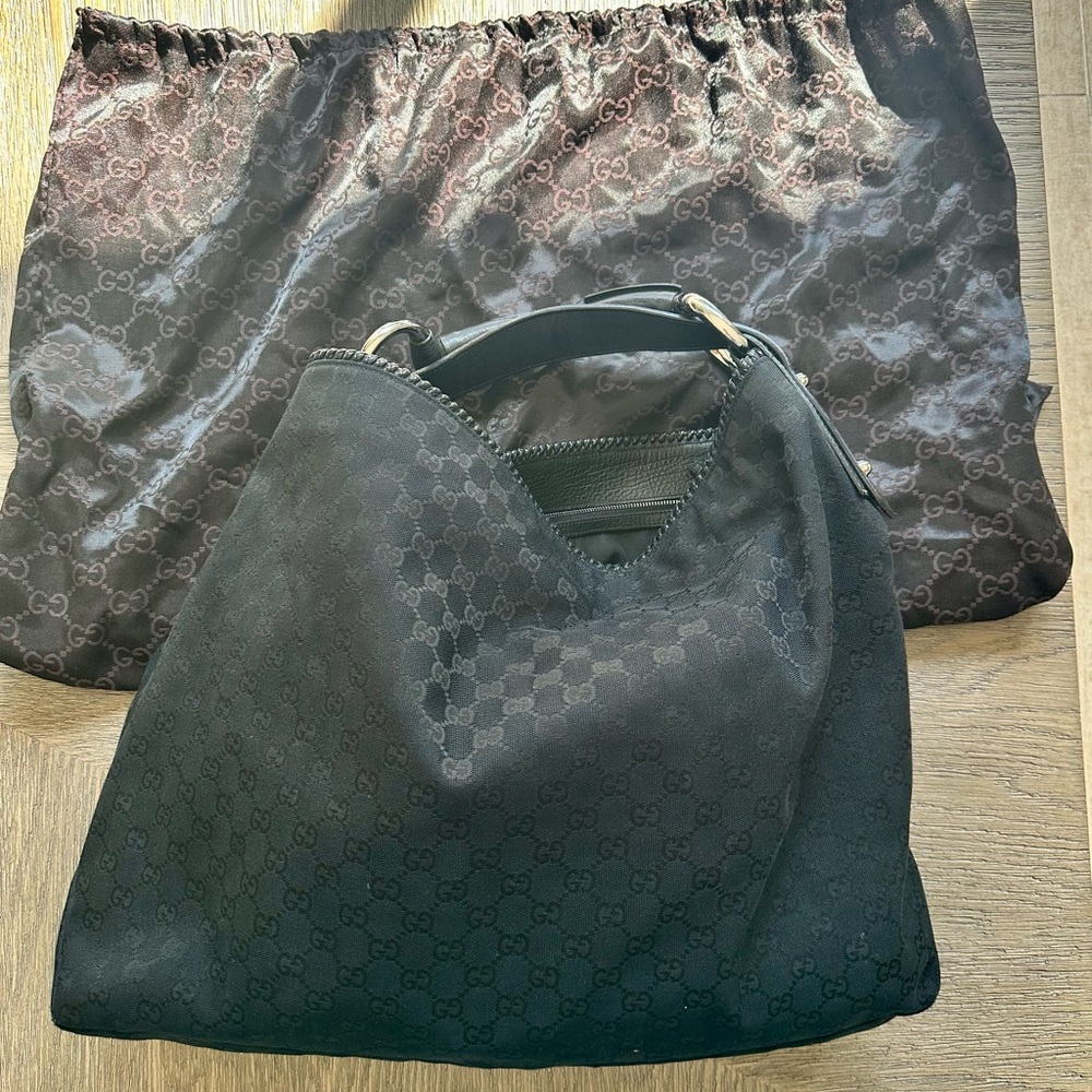 Authentic Gucci Guccissima Horsebit Hobo Large, Black exterior & interior